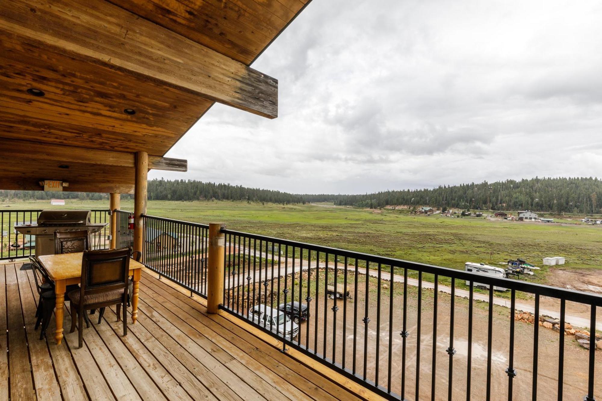The Lodge At Duck Creek Duck Creek Village Exterior photo