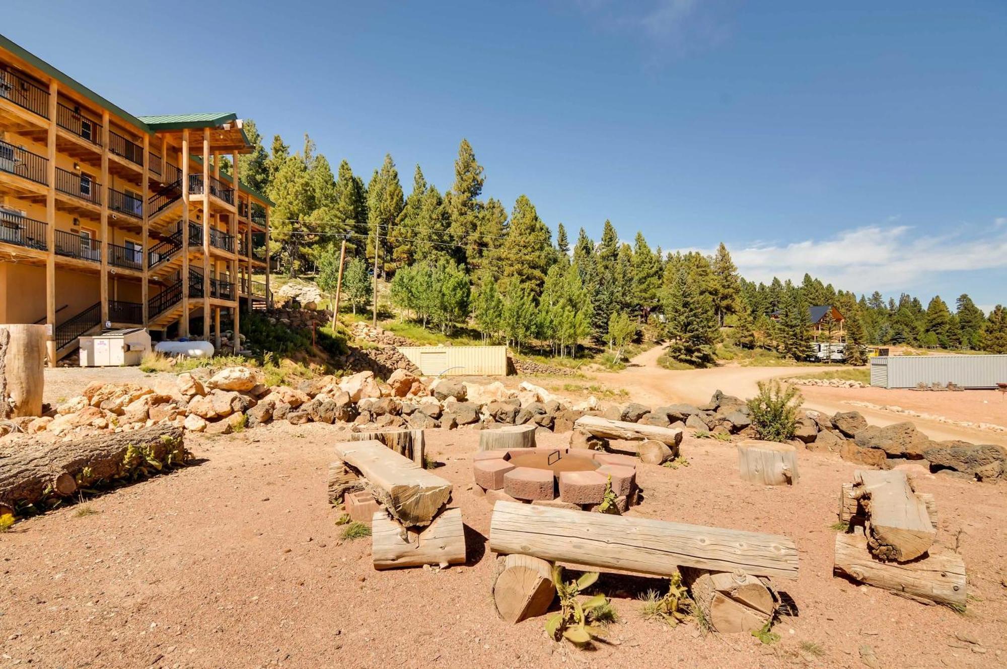 The Lodge At Duck Creek Duck Creek Village Exterior photo